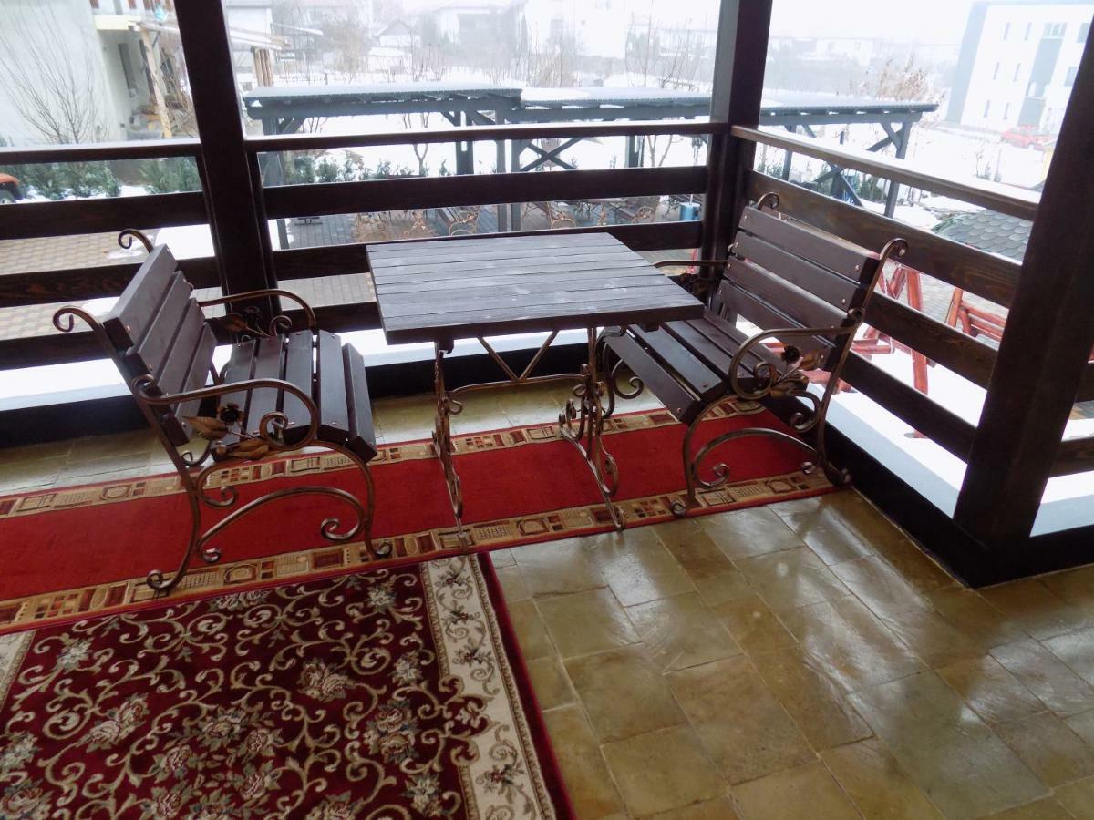 Tango Margo Hotel Valea Lupului  Ngoại thất bức ảnh