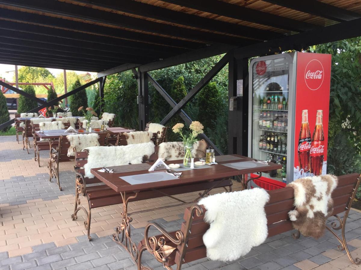 Tango Margo Hotel Valea Lupului  Ngoại thất bức ảnh